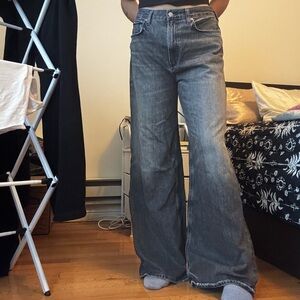 Women's Black Wide-Leg Jeans